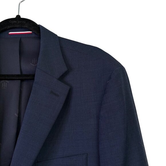 Tommy Hilfiger Men's 52% Wool Navy Blue Two Button Blazer Jacket Size 42R - Picture 3 of 15